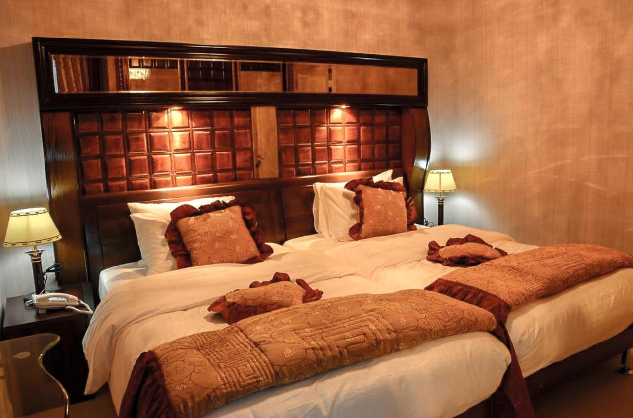 Jad Hotel Suites Amman Exterior foto