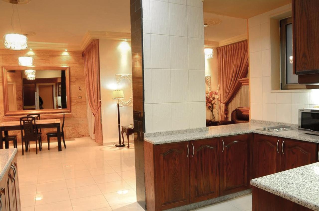Jad Hotel Suites Amman Exterior foto