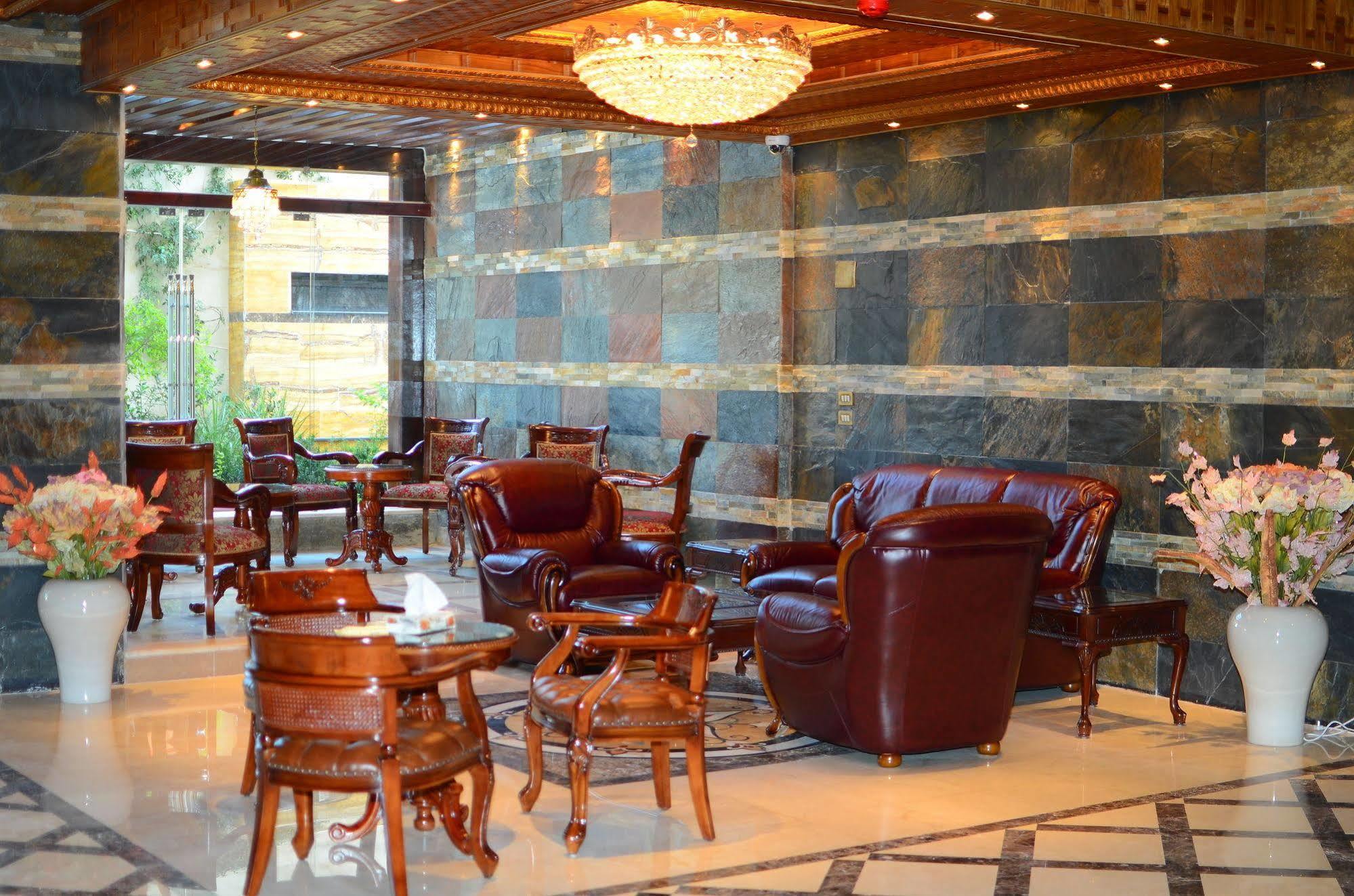 Jad Hotel Suites Amman Exterior foto