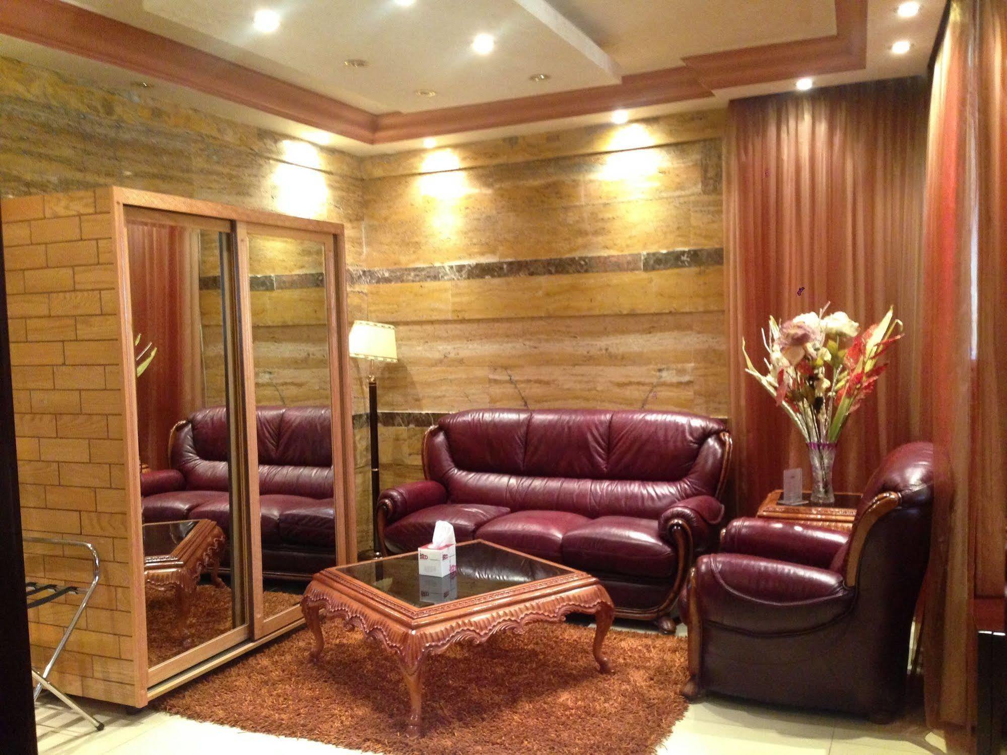 Jad Hotel Suites Amman Exterior foto