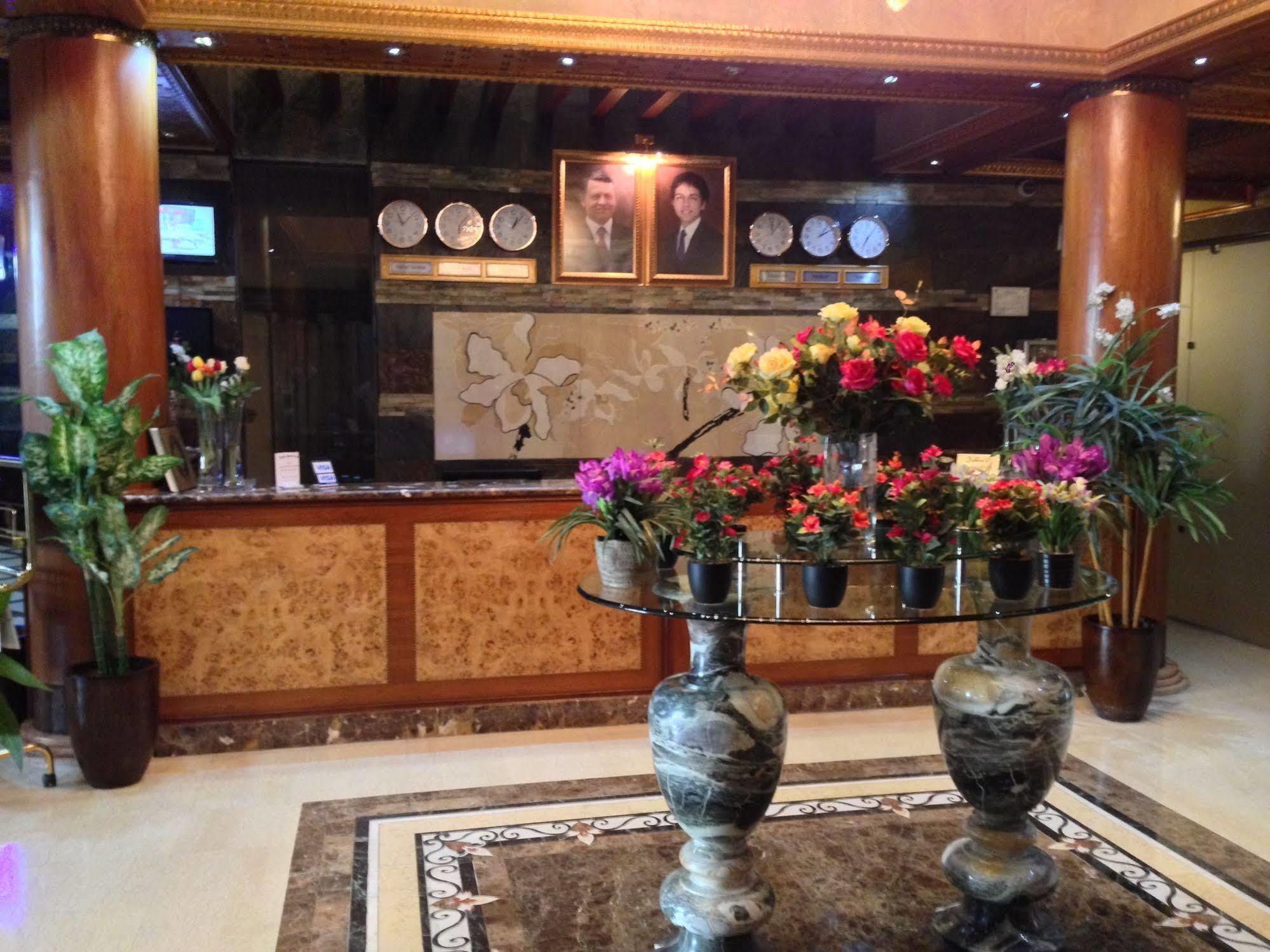 Jad Hotel Suites Amman Exterior foto
