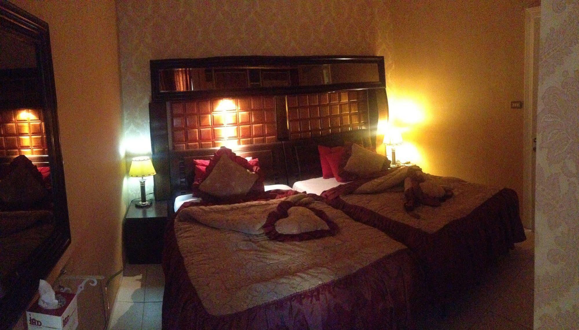 Jad Hotel Suites Amman Exterior foto