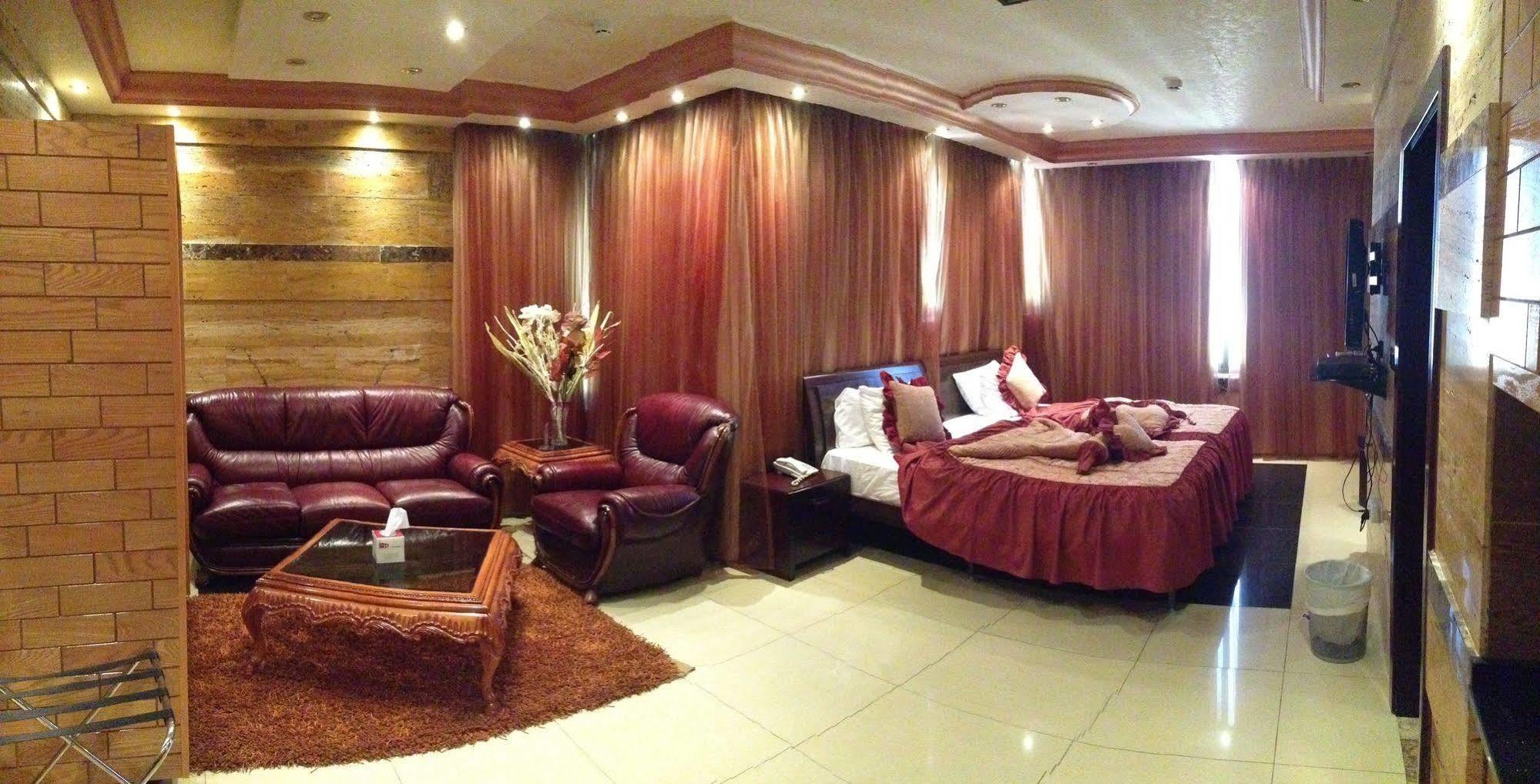 Jad Hotel Suites Amman Exterior foto