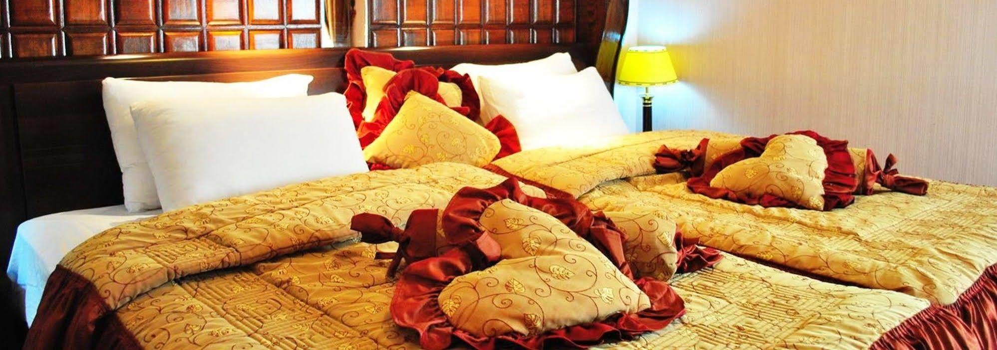 Jad Hotel Suites Amman Exterior foto